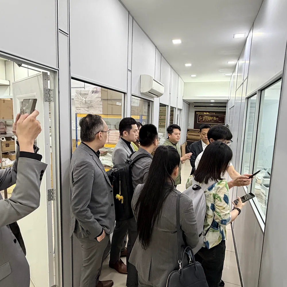 企业参访实录 · 隔窗记录