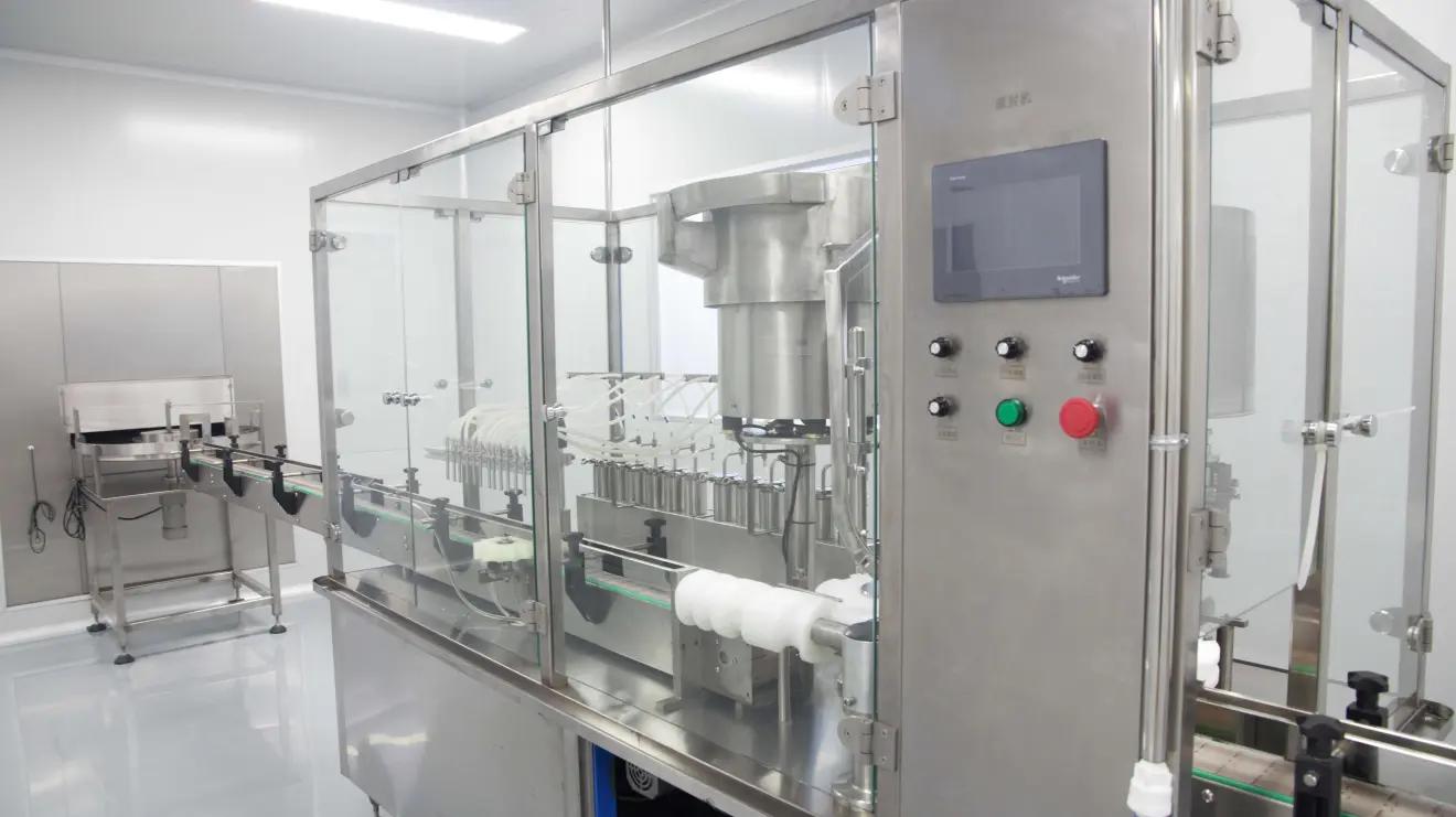 星宸即食燕窝加工厂 · 自动灌装线